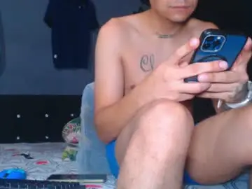 Chaturbate Live Sex Cam of burningboyy