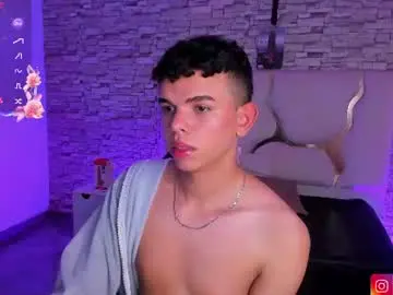 Chaturbate Live Sex of keahi_tay