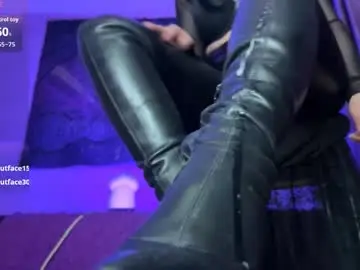 Chaturbate Live Sex of helena__femdom