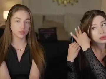 Chaturbate Live Sex Cam of kira0541