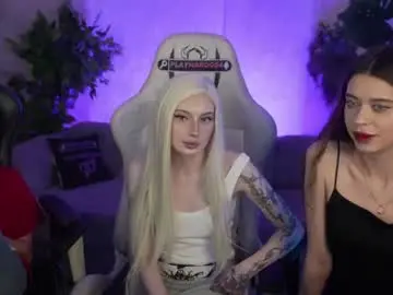 Chaturbate Nude Webcam of kira0541
