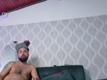 Chaturbate Adult Video Chat of michaell_twink