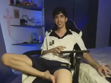 Chaturbate Best live sex cam show of vittorio_cerati