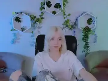 Chaturbate Live Sex Cam of elizabeth_dornan