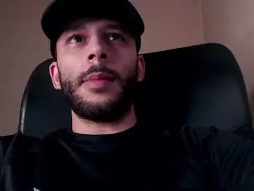 Chaturbate Private Sex Chat of henryaxe