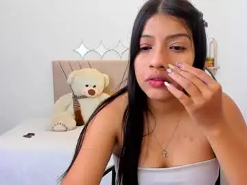 Chaturbate Adult Video Chat of zara_cute18