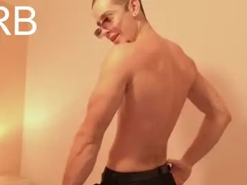 Chaturbate Watch Live Sex Cams of isaacblaze_