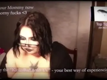Chaturbate Sex Cam of kinkybaddie69