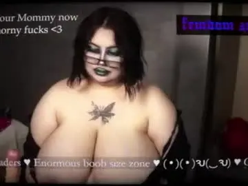 Chaturbate Adult Video Chat of kinkybaddie69