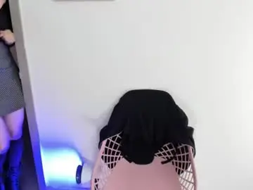 Chaturbate Live Sex Cam of kyomi_chang