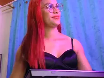 Chaturbate Free Porn Cam of tiiny_emiily