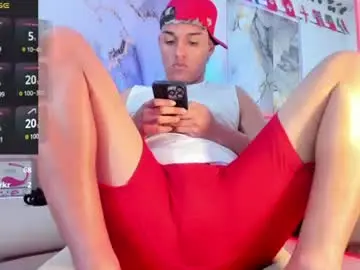 Chaturbate Free Porn Cam of max_dixon7