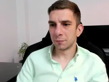 Chaturbate Live Sex Cam of ryandusk