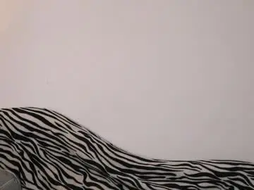 Chaturbate Live Sex Cam of velvet_raze