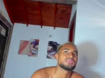 Chaturbate Live Sex Cam of salvatore_amator