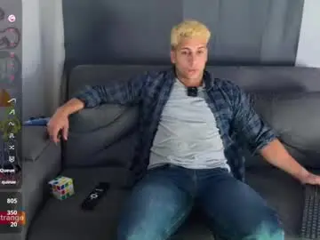 Chaturbate Best live sex cam show of apolo_strange