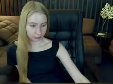 Chaturbate Live Sex of alina__blonde
