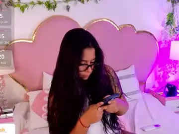 Chaturbate Best live sex cam show of emmacrush