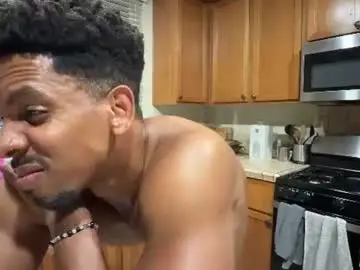 Chaturbate Sex Cam of 10inch_gymjunky