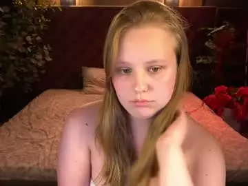 Chaturbate Free Porn Cam of crystallpaws_