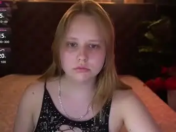 Chaturbate Sex Chat of crystallpaws_