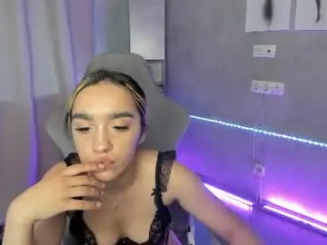 Chaturbate Live Sex Cam of barbara_rogers