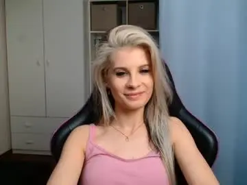 Chaturbate Adult Webcams of kristineamore