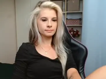 Chaturbate Adult Video Chat of kristineamore