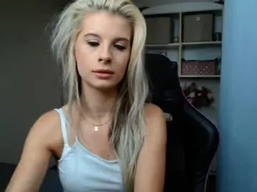 Chaturbate Sex Cam of kristineamore