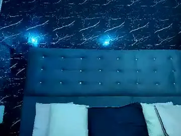 Chaturbate Live Sex Cam of ebony_petitee