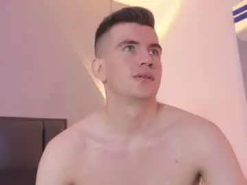 Chaturbate Sex Cam of mikaelslow