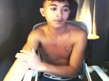 Chaturbate Adult Webcam of asian_hunk_moreno