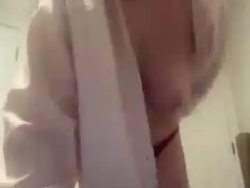 Chaturbate Live Porn of badgirlsclub1029