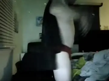 Chaturbate Live Sex Cam of curiousguy8807