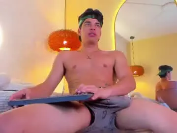 Chaturbate Watch Live Sex Cams of benjamin_more