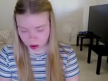 Chaturbate Live Sex Cam of kitten_jenny01