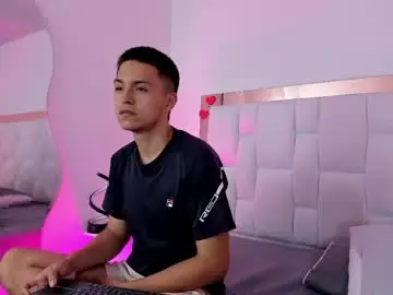 Chaturbate Live Sex Cam of riccirizzo