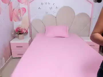 Chaturbate Watch Live Sex Cams of millieskinny18
