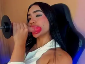 Chaturbate Free Porn Cam of noa_moon