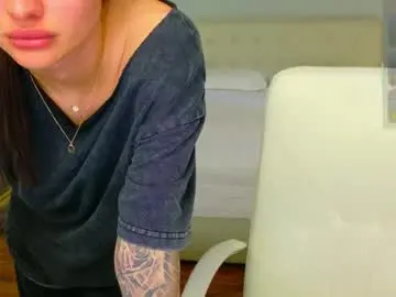 Chaturbate Live Sex Cam of divineluxe