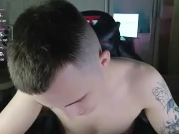 Chaturbate Best live sex cam show of golden_boyyy21