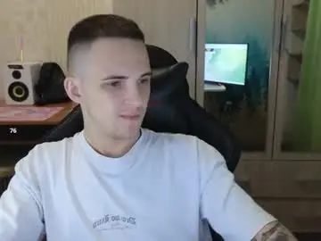 Chaturbate Nude Webcam of golden_boyyy21