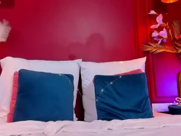 Chaturbate Live Sex Cam of miaamuse