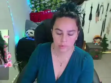 Chaturbate Live Sex of elektra_32