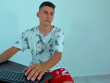 Chaturbate Nude Webcam of max_wild01