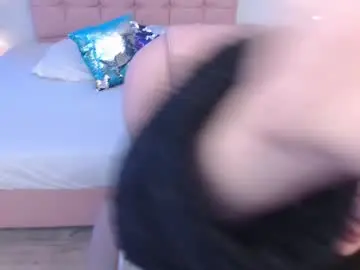 Chaturbate Adult Video Chat of zoee_joness