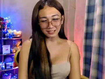 Chaturbate Adult Webcams of pia_worthsback