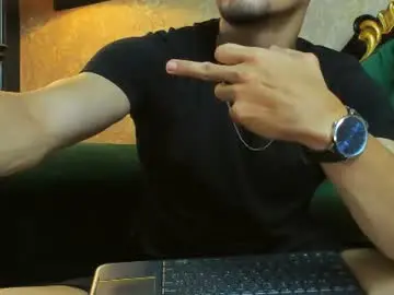 Chaturbate Live Sex Cam of aless_king