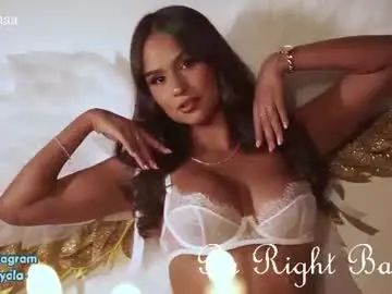Chaturbate Live Sex of alana_haze