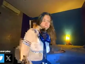 Chaturbate Live Sex Cam of heymariavesper
